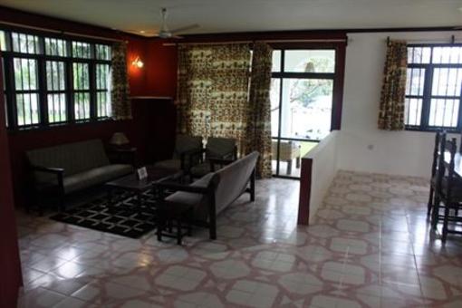 фото отеля Bahari Dhow Beach Villas Mombasa
