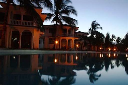 фото отеля Bahari Dhow Beach Villas Mombasa