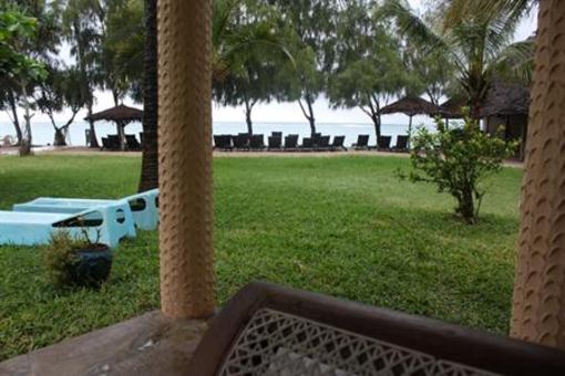 фото отеля Bahari Dhow Beach Villas Mombasa