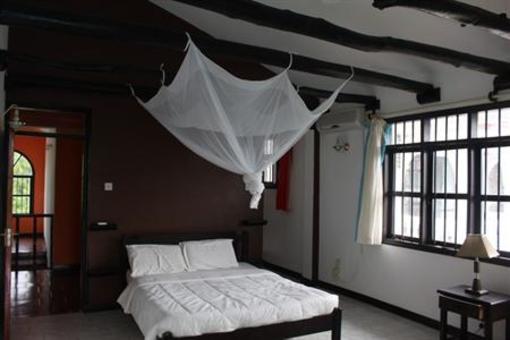 фото отеля Bahari Dhow Beach Villas Mombasa