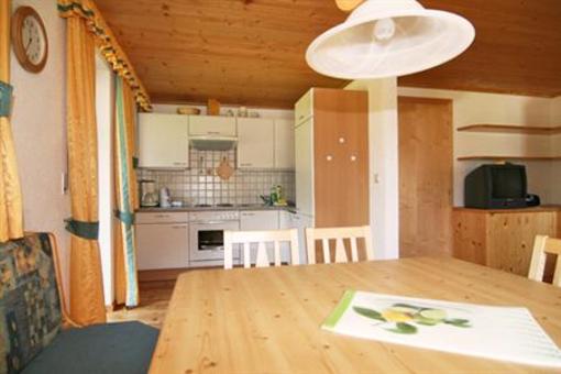 фото отеля Breitlehn Appartement Langenfeld