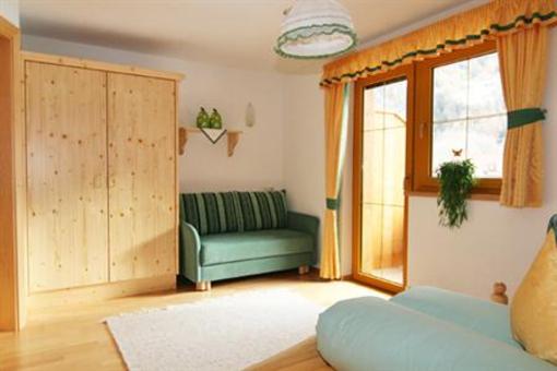 фото отеля Breitlehn Appartement Langenfeld