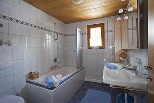 фото отеля Breitlehn Appartement Langenfeld