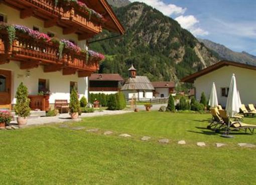 фото отеля Breitlehn Appartement Langenfeld