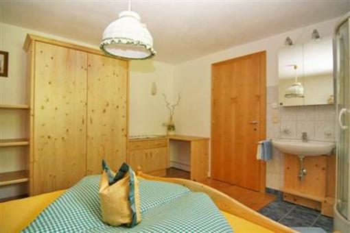 фото отеля Breitlehn Appartement Langenfeld