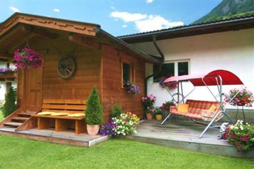 фото отеля Breitlehn Appartement Langenfeld