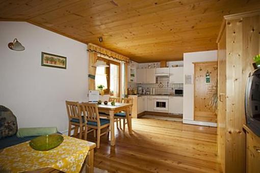 фото отеля Breitlehn Appartement Langenfeld