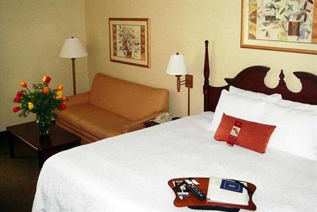фото отеля Hampton Inn Erie-South