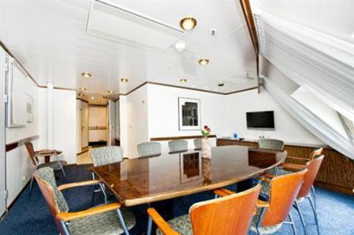 фото отеля Floating Hotel