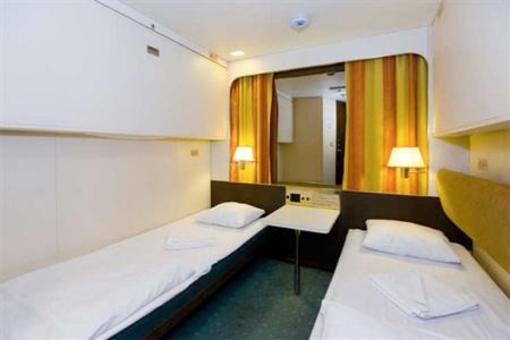фото отеля Floating Hotel
