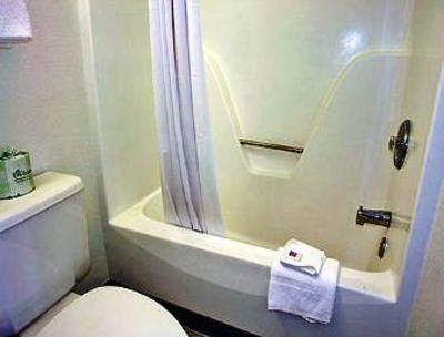 фото отеля Knights Inn Tampa