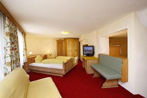 фото отеля Hotel Garni Tanzer Ischgl