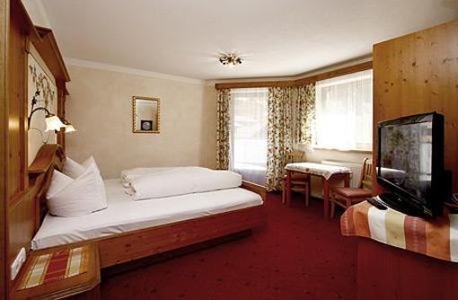 фото отеля Hotel Garni Tanzer Ischgl