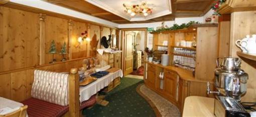 фото отеля Hotel Garni Tanzer Ischgl