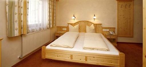 фото отеля Hotel Garni Tanzer Ischgl