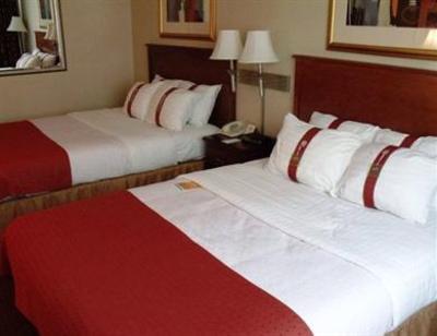 фото отеля Holiday Inn Warren