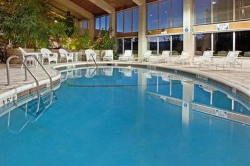 фото отеля Holiday Inn Warren