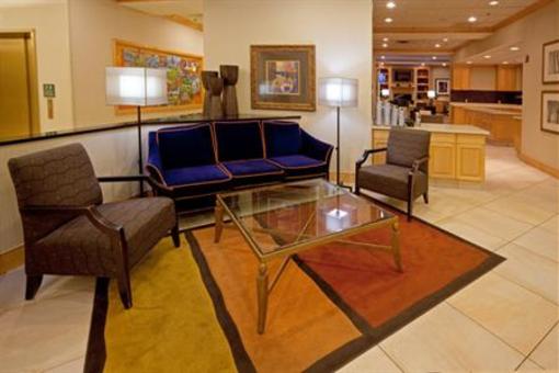 фото отеля Holiday Inn Express Albany-Western Ave University