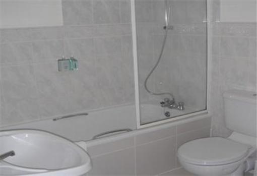 фото отеля Basingstoke Lodge