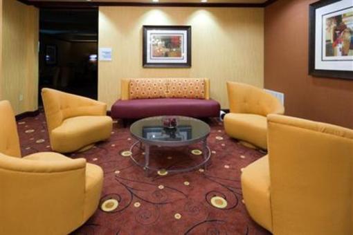 фото отеля Holiday Inn Express Hotel & Suites Ennis