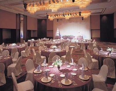 фото отеля ANA Crowne Plaza Hiroshima