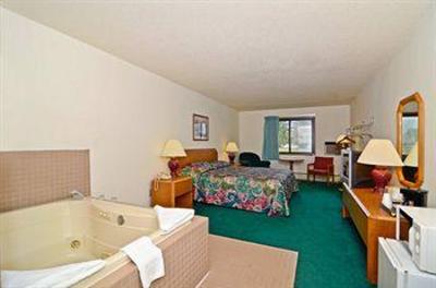 фото отеля Americas Best Value Inn Hayward (Wisconsin)