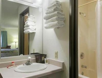фото отеля Americas Best Value Inn Hayward (Wisconsin)