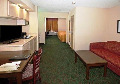 фото отеля Quality Inn & Suites Mobile