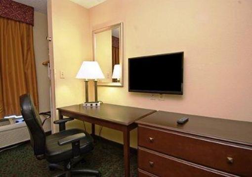 фото отеля Quality Inn & Suites Mobile