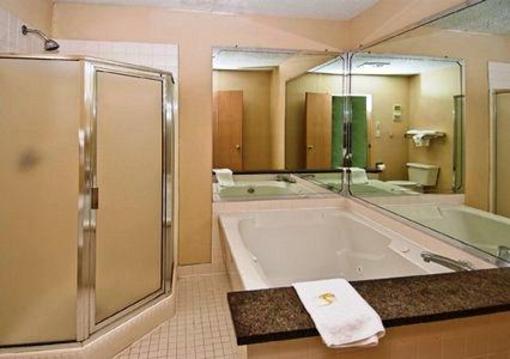 фото отеля Quality Inn & Suites Mobile