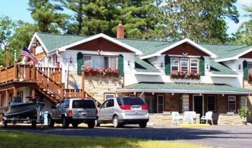фото отеля Edgewater Inn & Cottages
