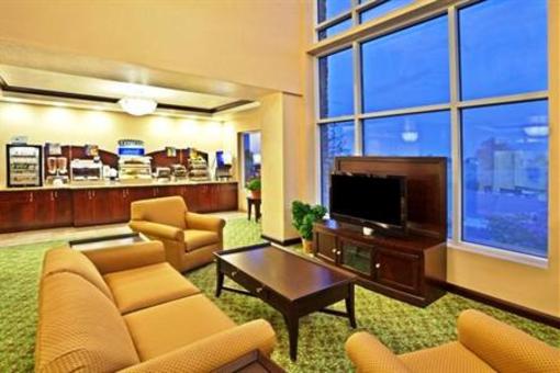 фото отеля Holiday Inn Express Hotel & Suites Ontario