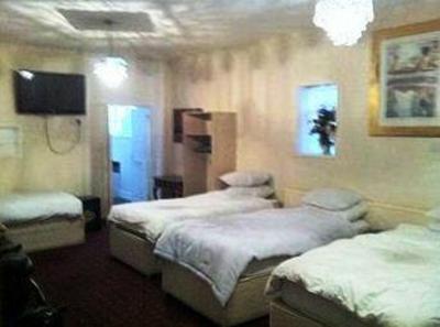 фото отеля Alfies Hotel