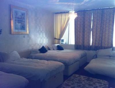 фото отеля Alfies Hotel
