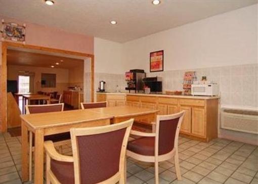 фото отеля Econo Lodge Inn & Suites Socorro