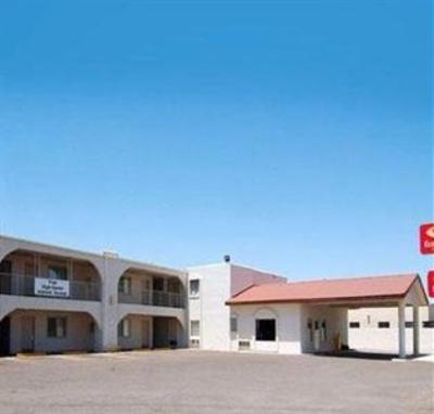 фото отеля Econo Lodge Inn & Suites Socorro