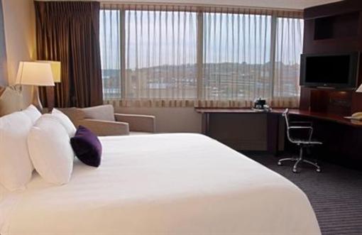 фото отеля Crown Plaza Hotel Syracuse
