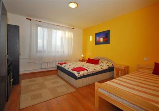 фото отеля VIP Apartmany Besenova