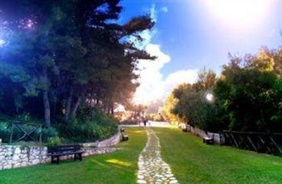 фото отеля Baia dei Faraglioni Beach Resort
