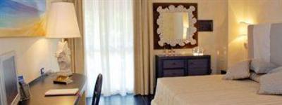 фото отеля Baia dei Faraglioni Beach Resort