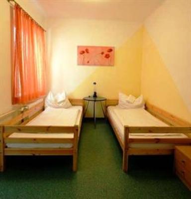 фото отеля Westend City Hostel