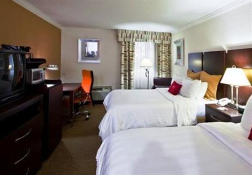 фото отеля Crowne Plaza Hotel Detroit Novi