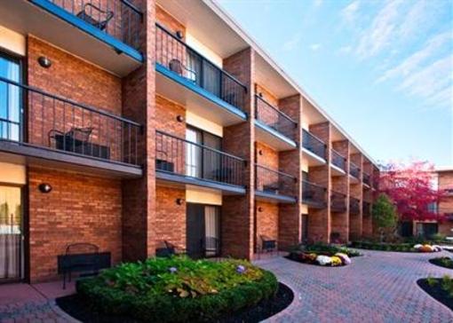 фото отеля Crowne Plaza Hotel Detroit Novi