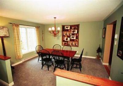 фото отеля Spruce Lodge Bed and Breakfast