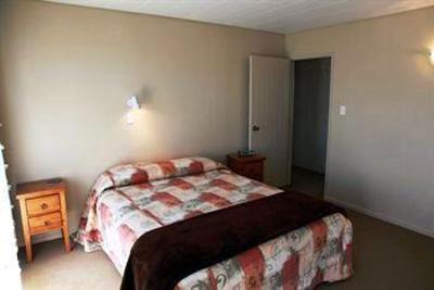 фото отеля Edgewater Motel Te Anau