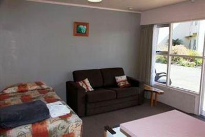 фото отеля Edgewater Motel Te Anau