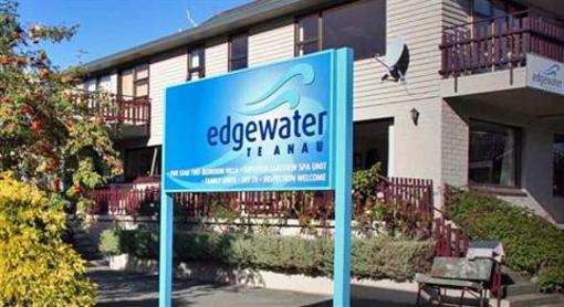 фото отеля Edgewater Motel Te Anau