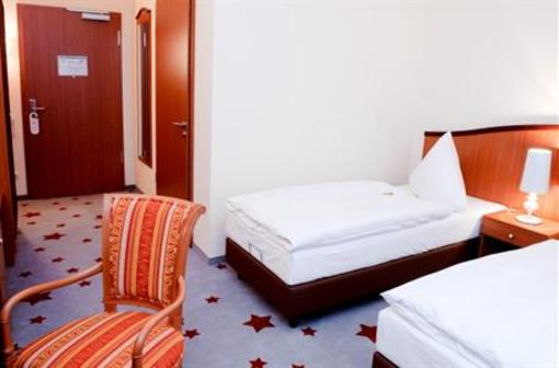 фото отеля Stadthotel Stern Wismar
