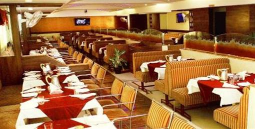 фото отеля Hotel Nandhini St Marks Rd.