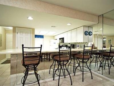 фото отеля Wind Drift Condominiums Orange Beach